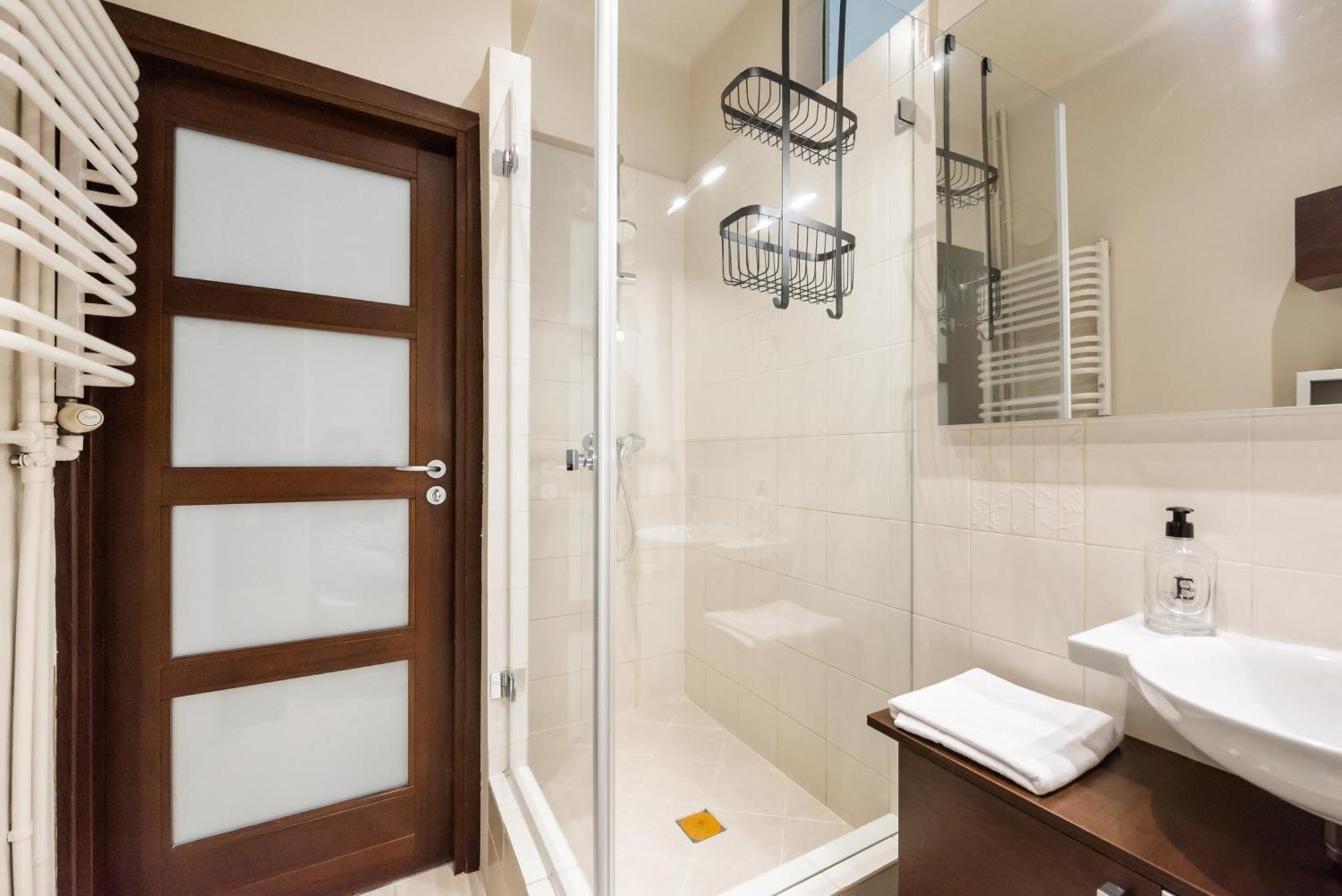 Metro Ratusz Arsenal Comfort Apartment Warsaw